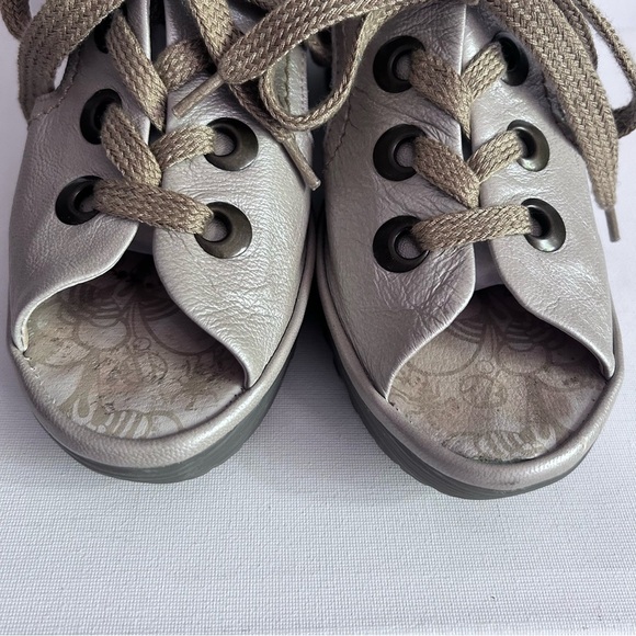 Fly London Wedge Heel Platform Lace Up Gold Shimmer Sandal Size 10 - Picture 5 of 11